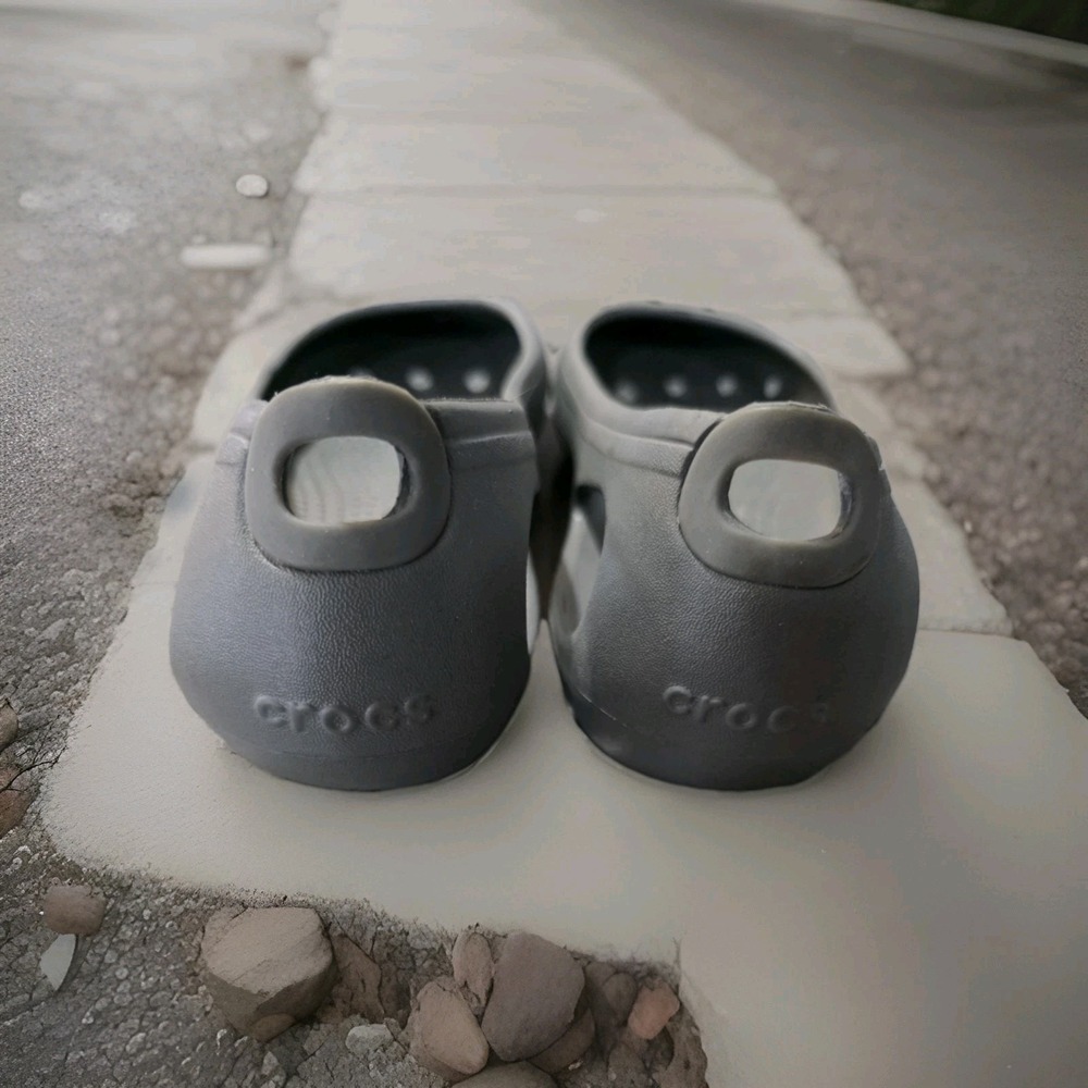 CROCS Prima Ballet Round Toe Slip On Gray Women's Shoes Sz 6 - Picture 2 of 8